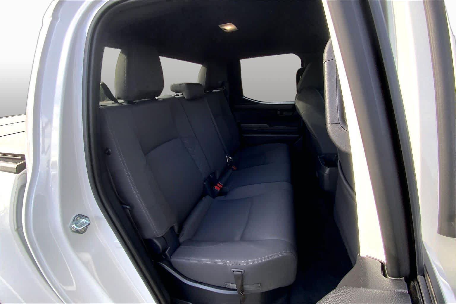 Used 2025 Toyota Tacoma SR AWD/4WD image 20