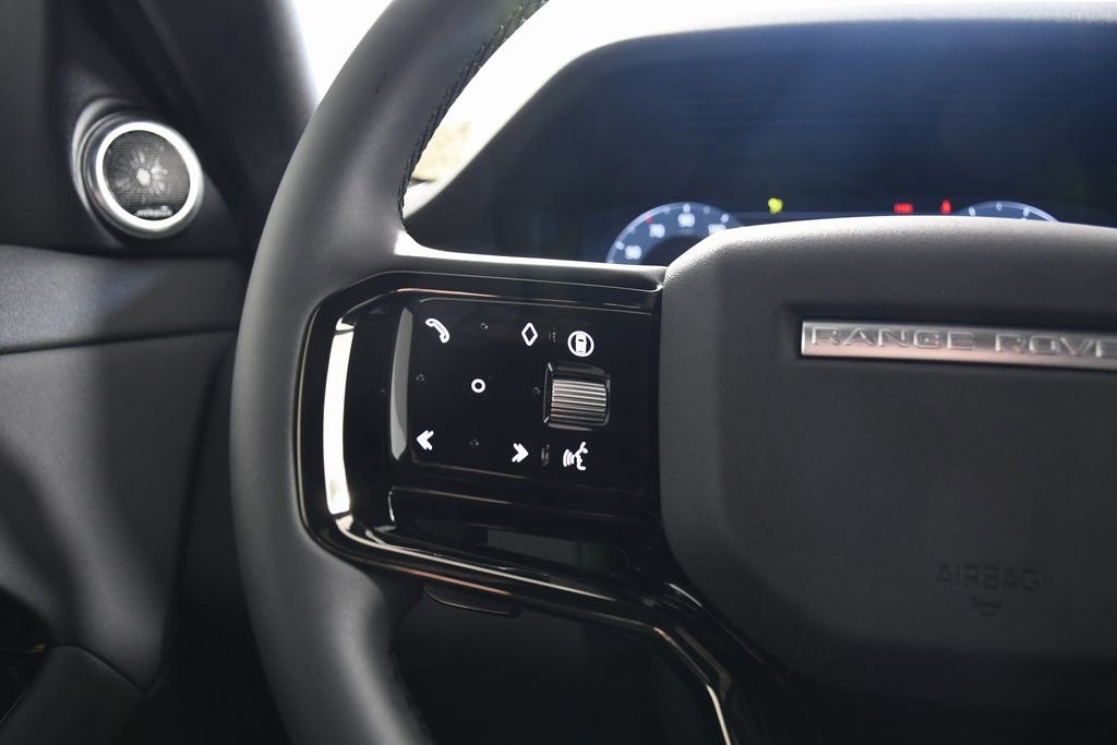 Used 2026 Land Rover Range Rover Evoque S image 28