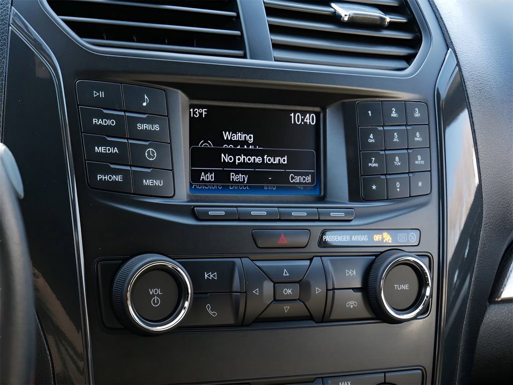 Used 2019 Ford Explorer XLT AWD/4WD image 23
