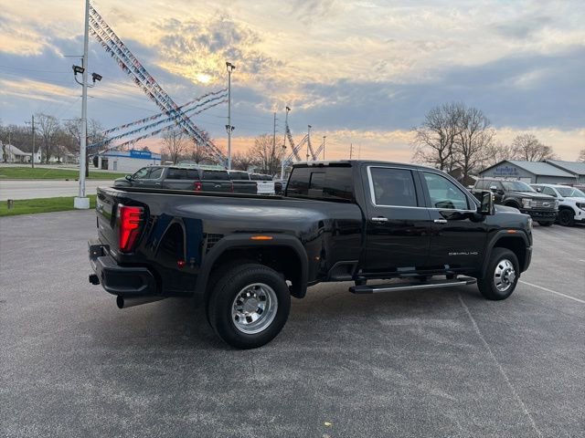 Used 2024 GMC Sierra 3500 Denali w/ Denali Reserve Package image 18