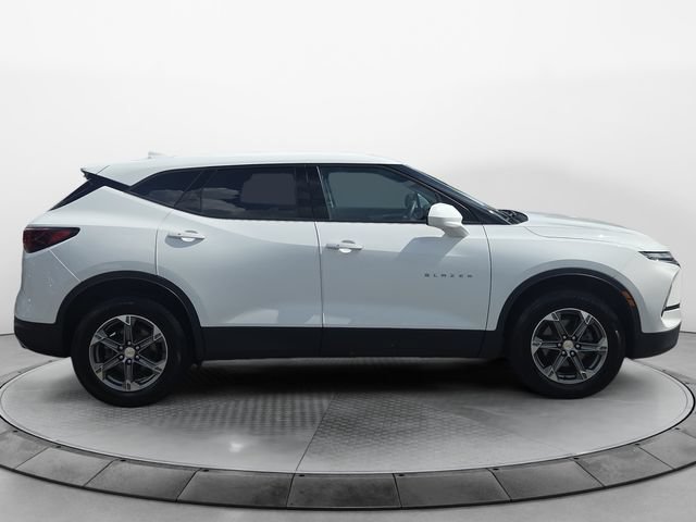 Used 2023 Chevrolet Blazer LT AWD/4WD image 6