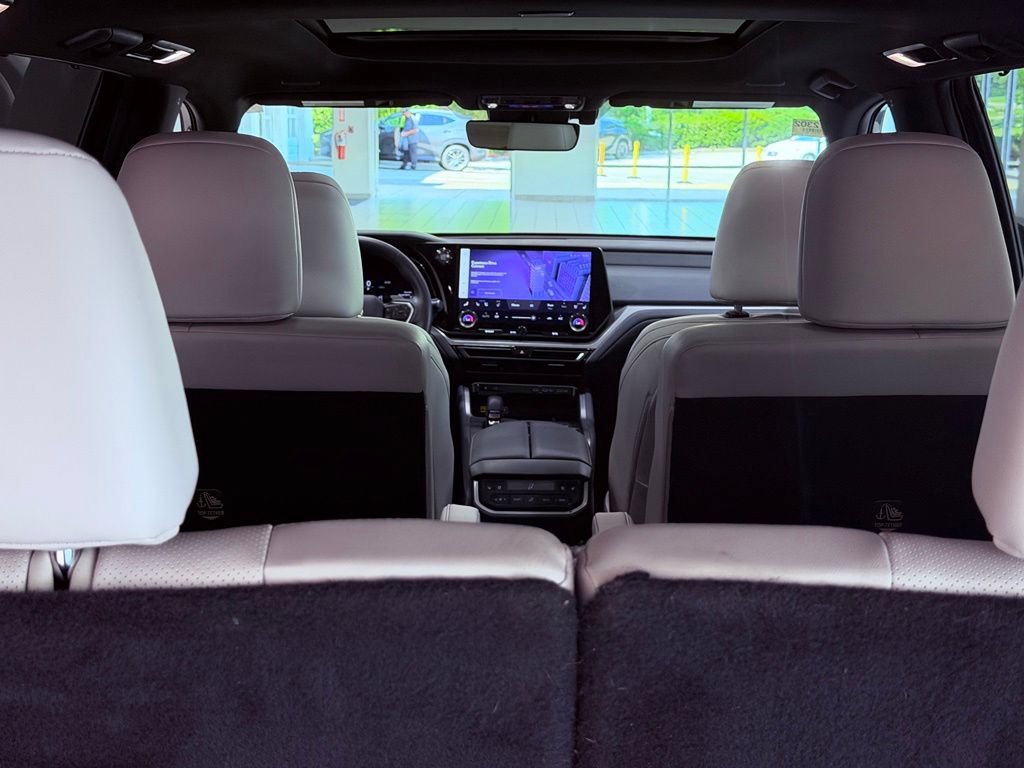 Certified 2025 Lexus TX 350 FWD w/ Technology Package image 17