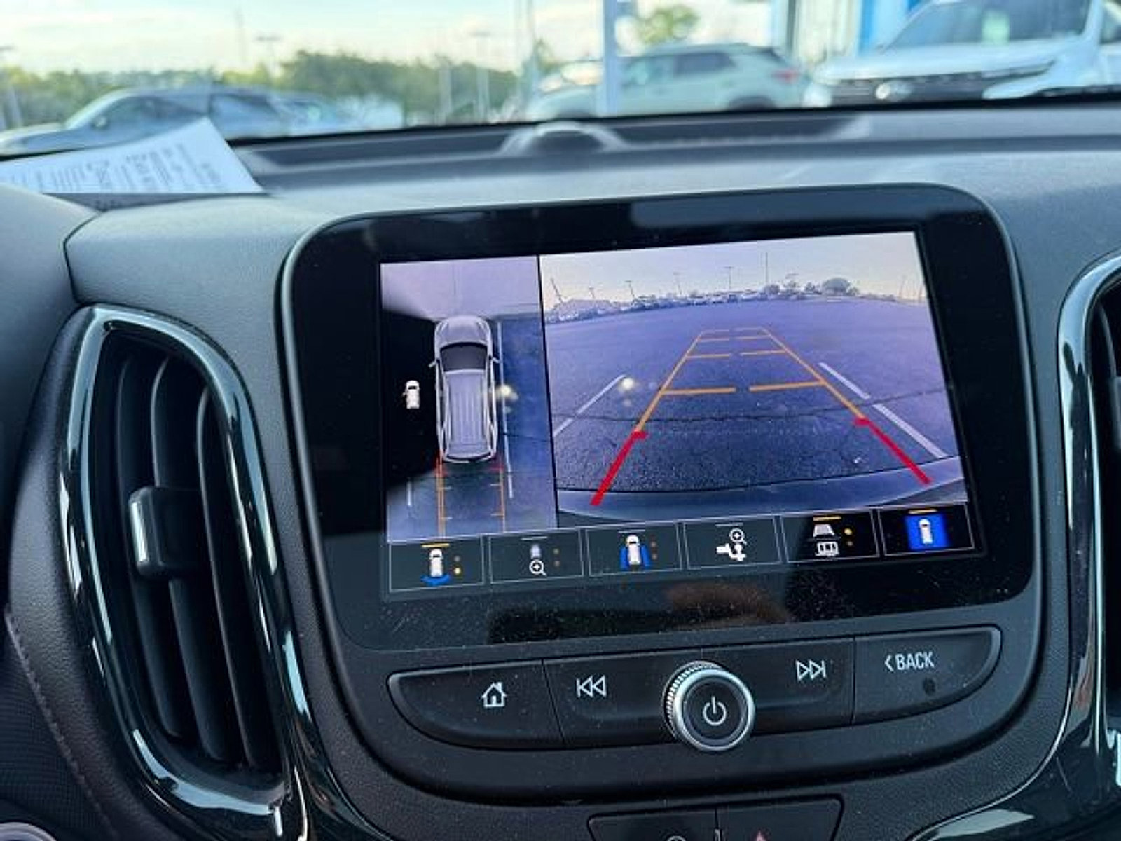 Certified 2023 Chevrolet Equinox RS AWD/4WD image 14