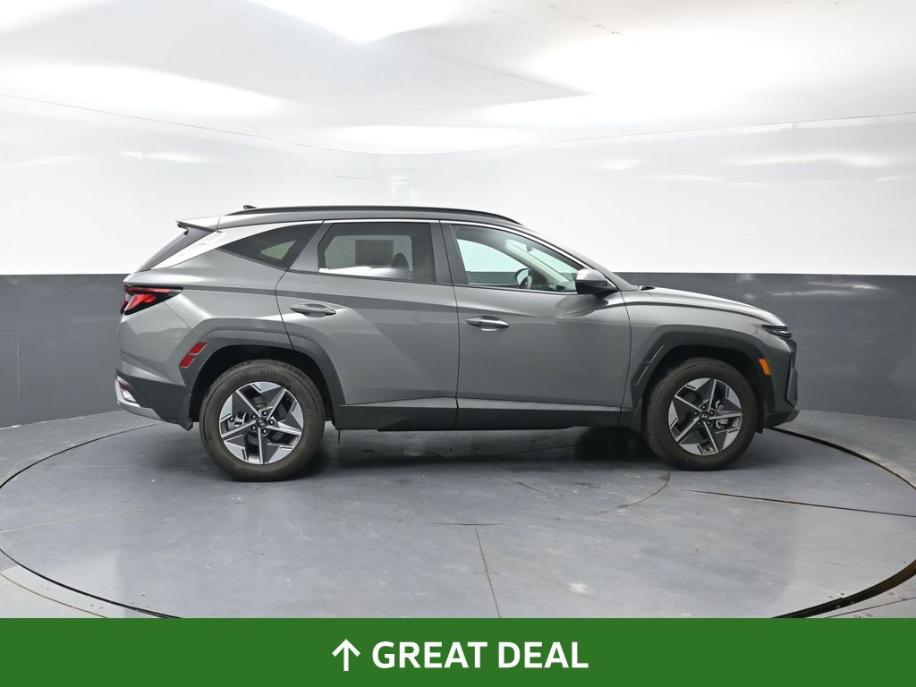 Used 2026 Hyundai Tucson SEL AWD/4WD image 2