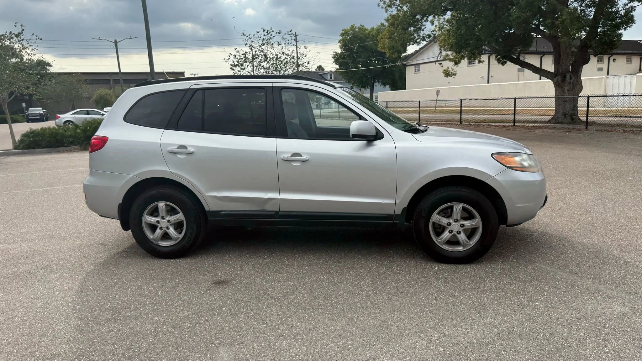 Used 2008 Hyundai Santa Fe GLS FWD image 5