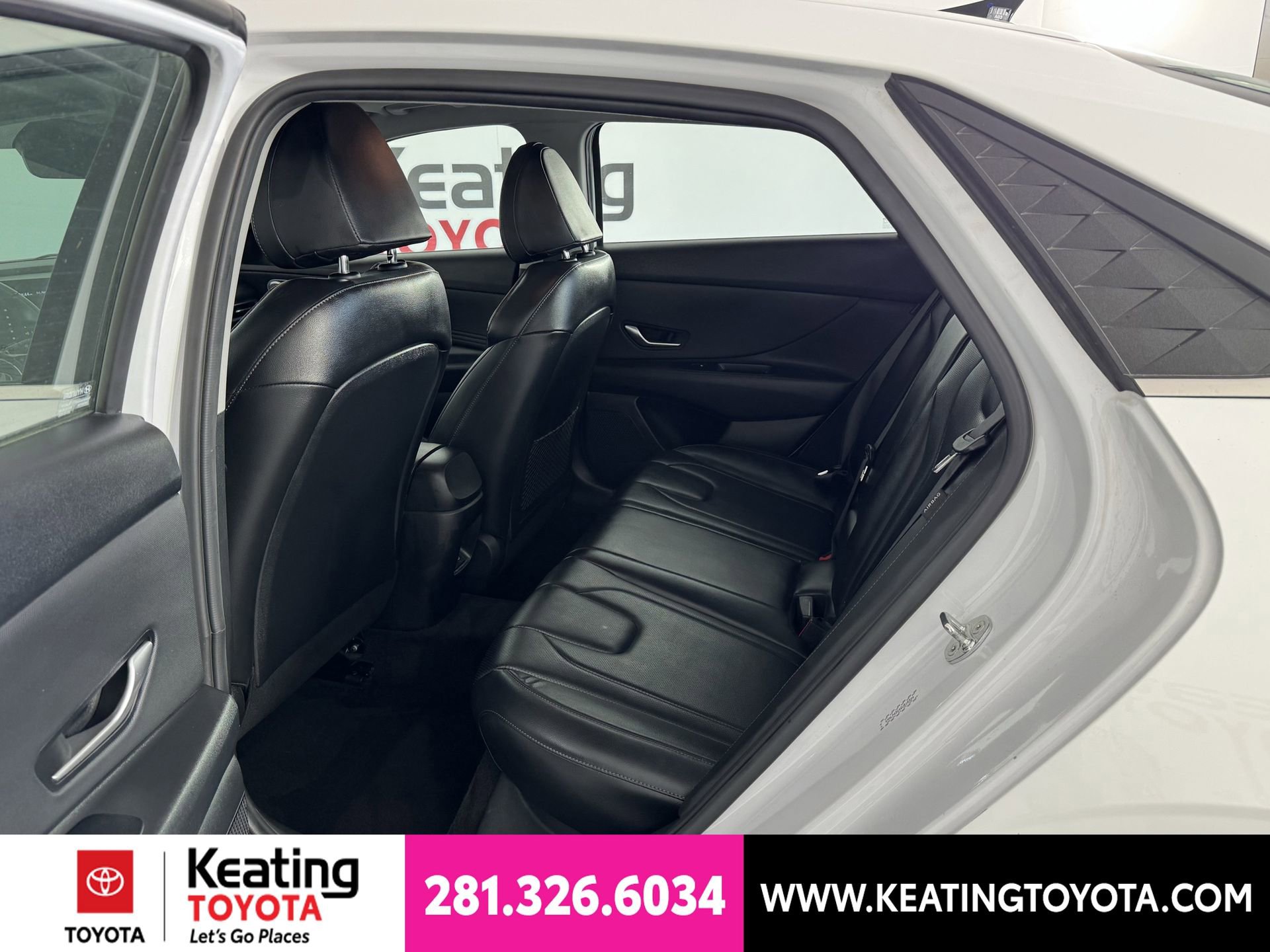 Used 2024 Hyundai Elantra Limited FWD image 15