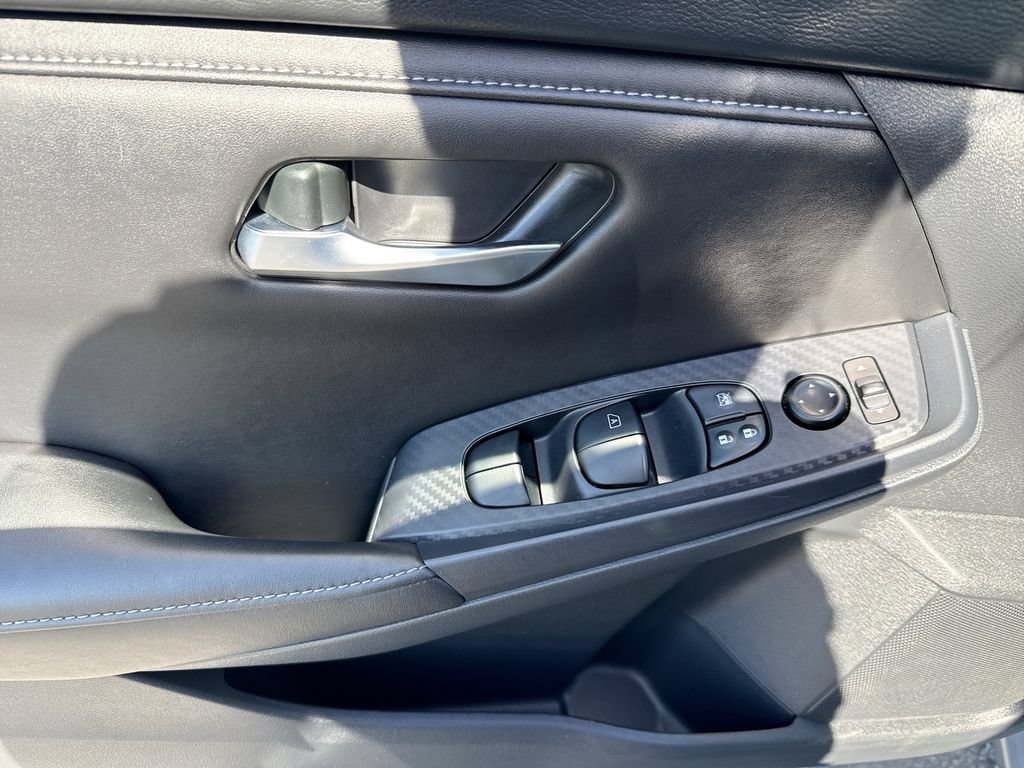 Used 2023 Nissan Sentra SV w/ All-Weather Package FWD image 15