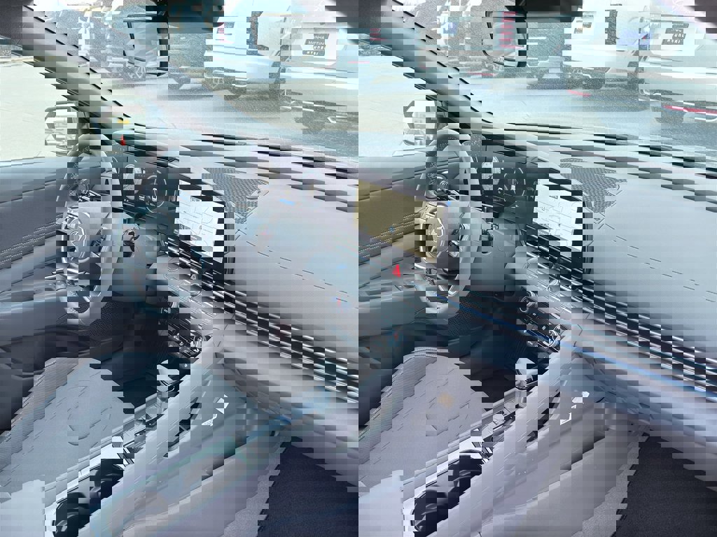 New 2025 Hyundai Elantra SEL image 32