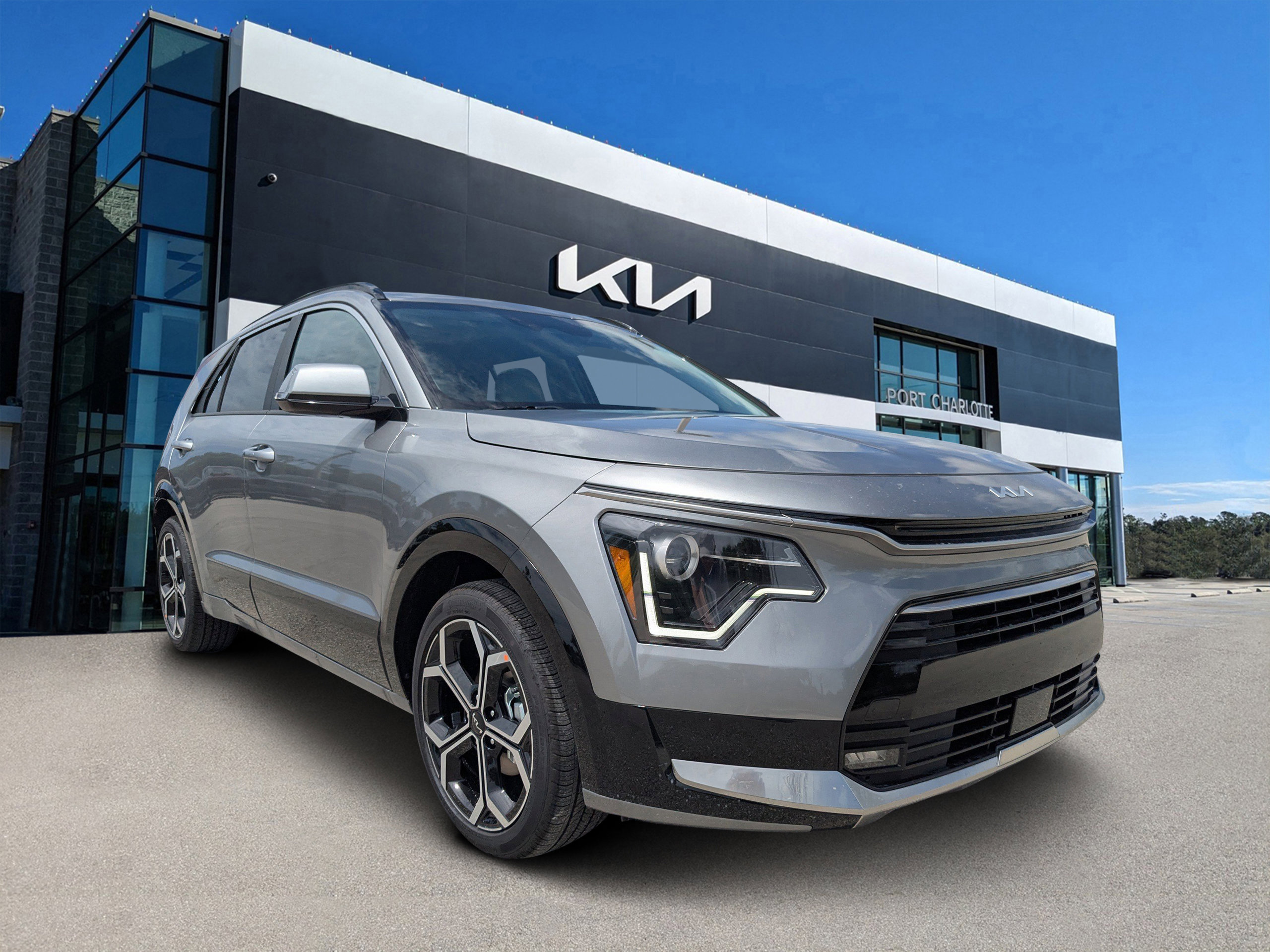 New 2025 Kia Niro EX Touring