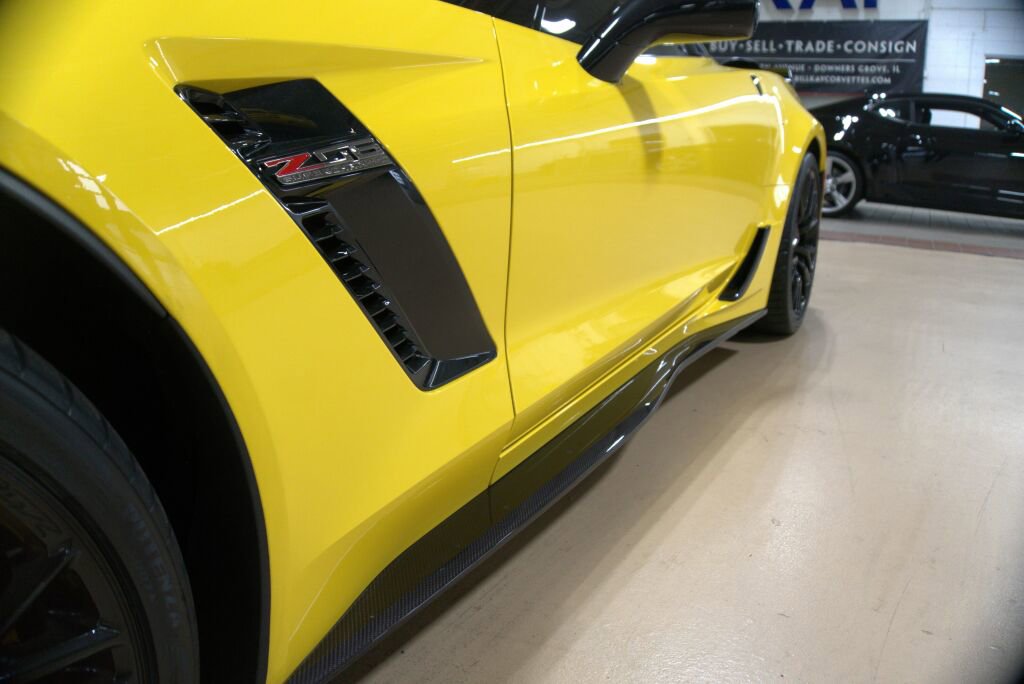 Used 2016 Chevrolet Corvette Z06 w/ 3LZ Preferred Equipment Group image 13