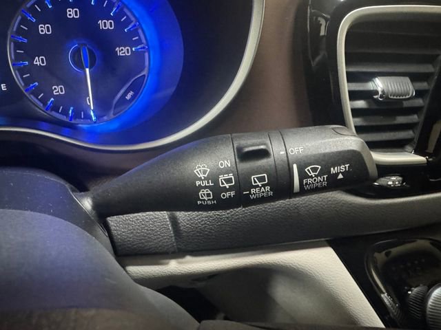 Used 2017 Chrysler Pacifica Touring image 24