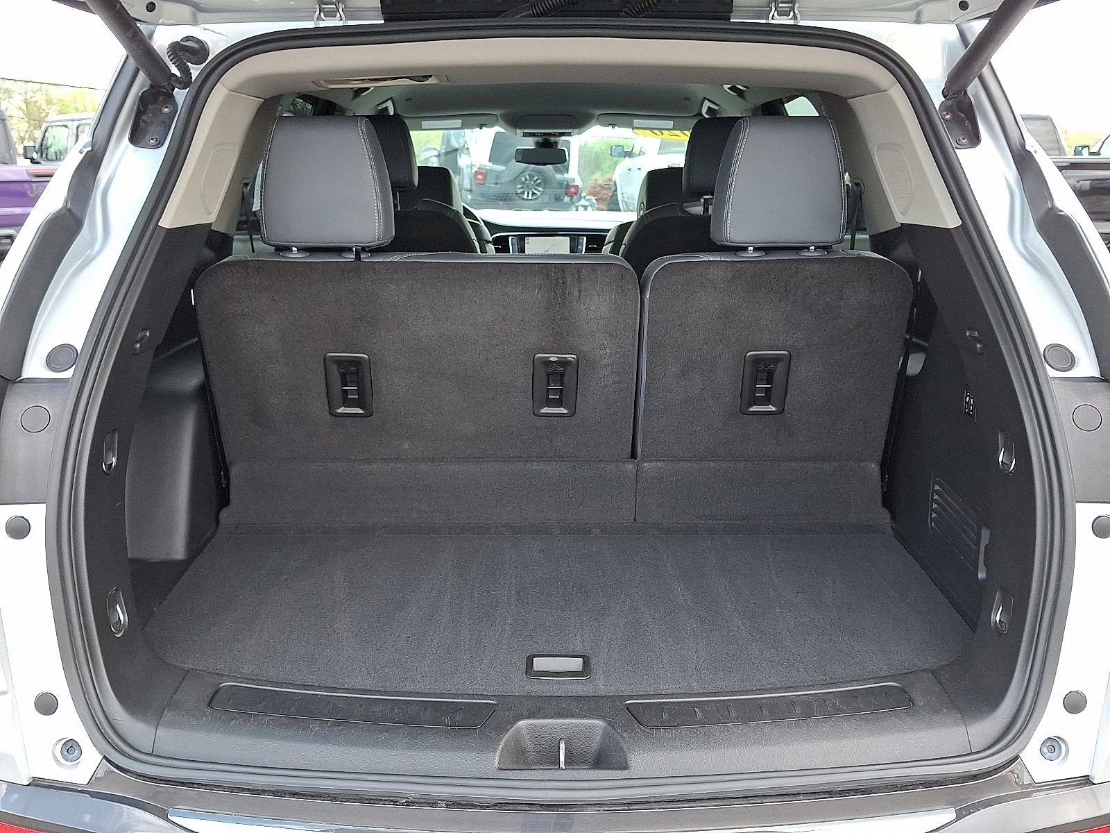 Used 2020 Buick Enclave Premium w/ Surround and Sites Package image 30