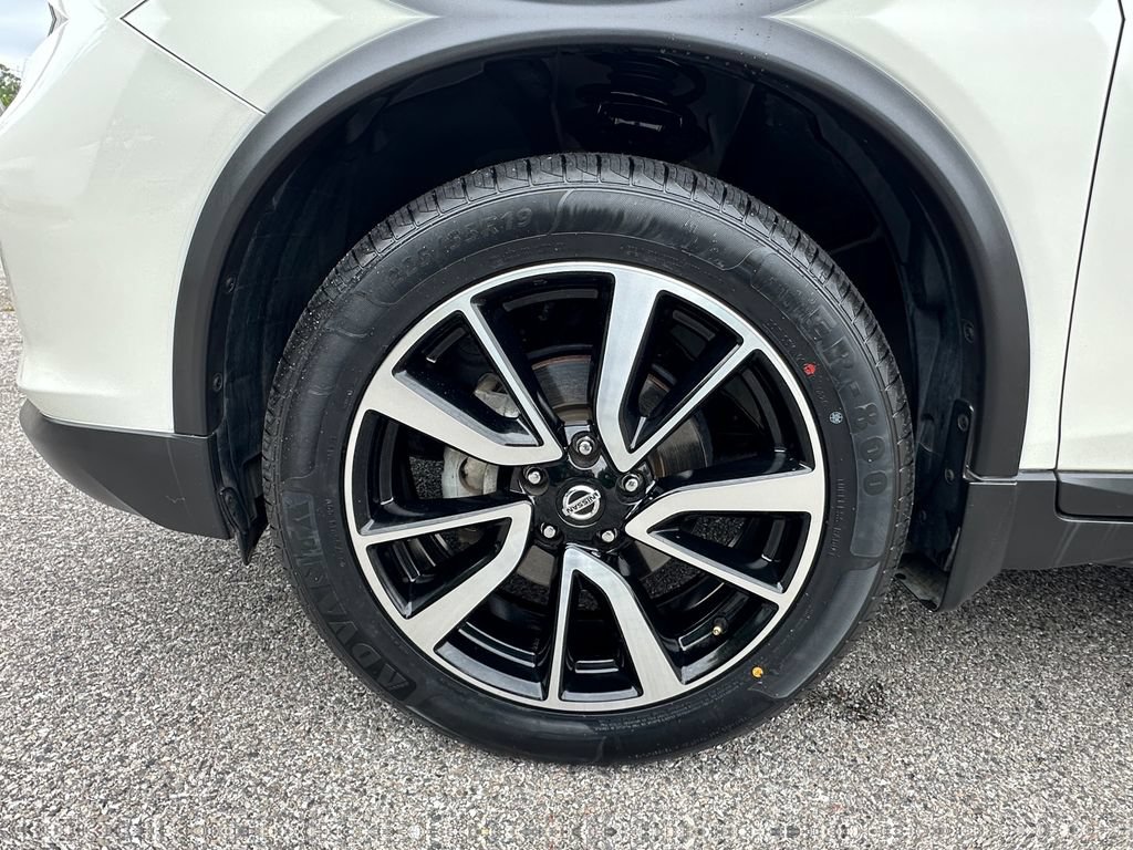Used 2020 Nissan Rogue SL w/ Premium Package AWD/4WD image 14