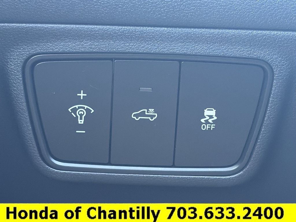 Used 2024 Hyundai Santa Cruz Night AWD/4WD image 14