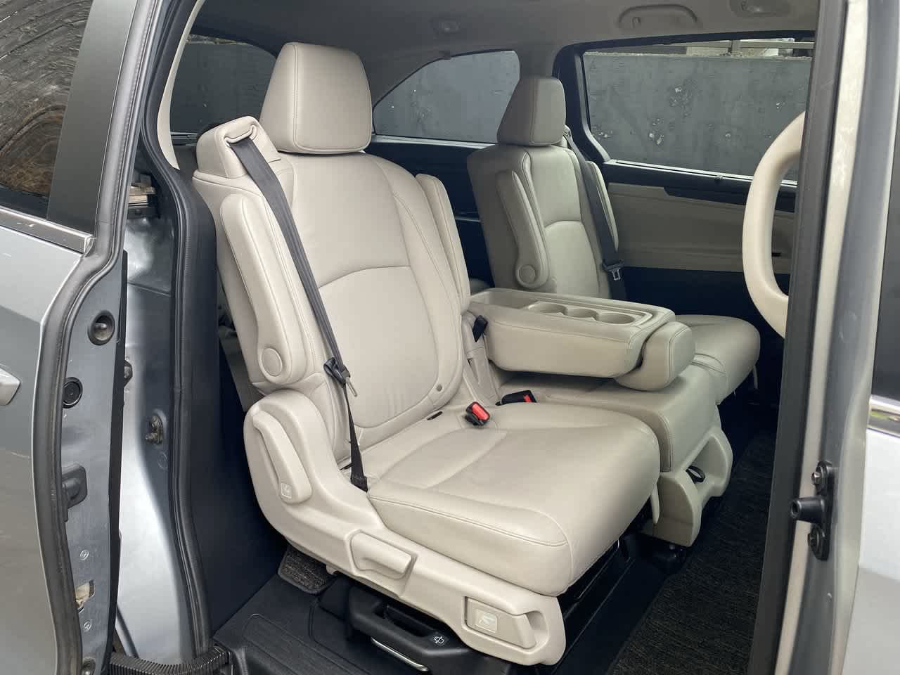 Used 2025 Honda Odyssey EX-L image 16