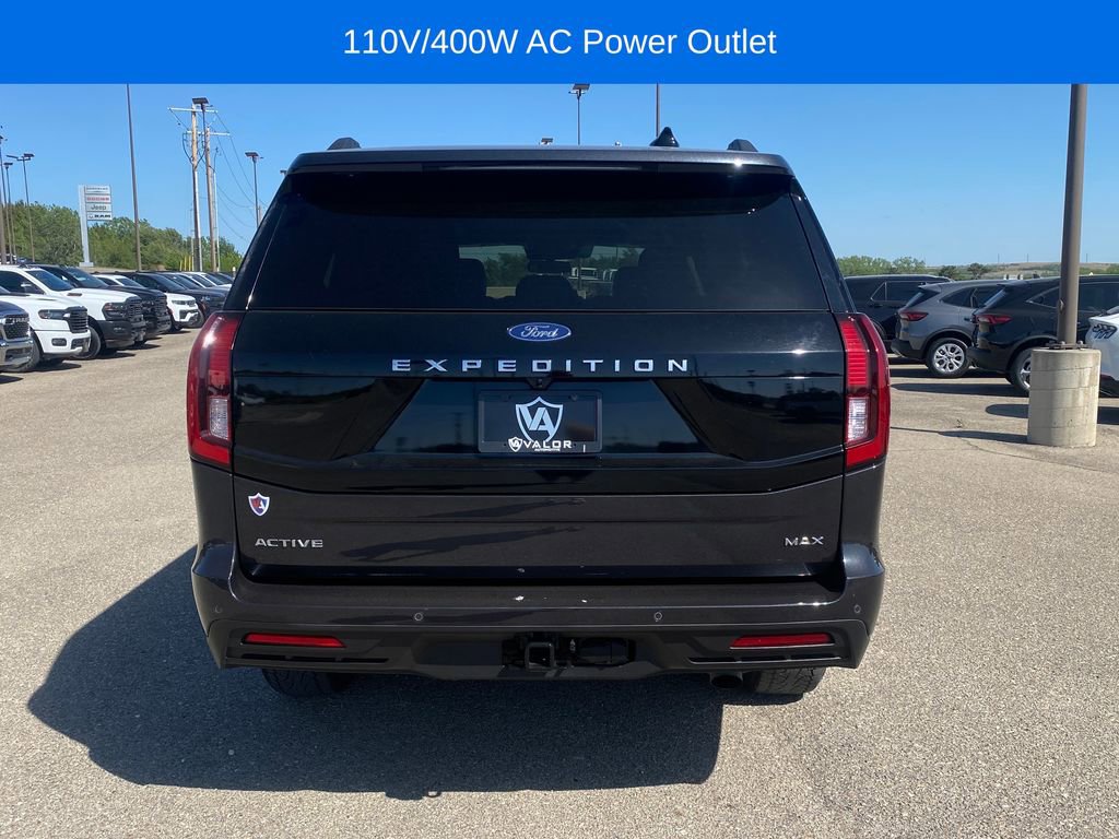Used 2025 Ford Expedition Max Active AWD/4WD image 5