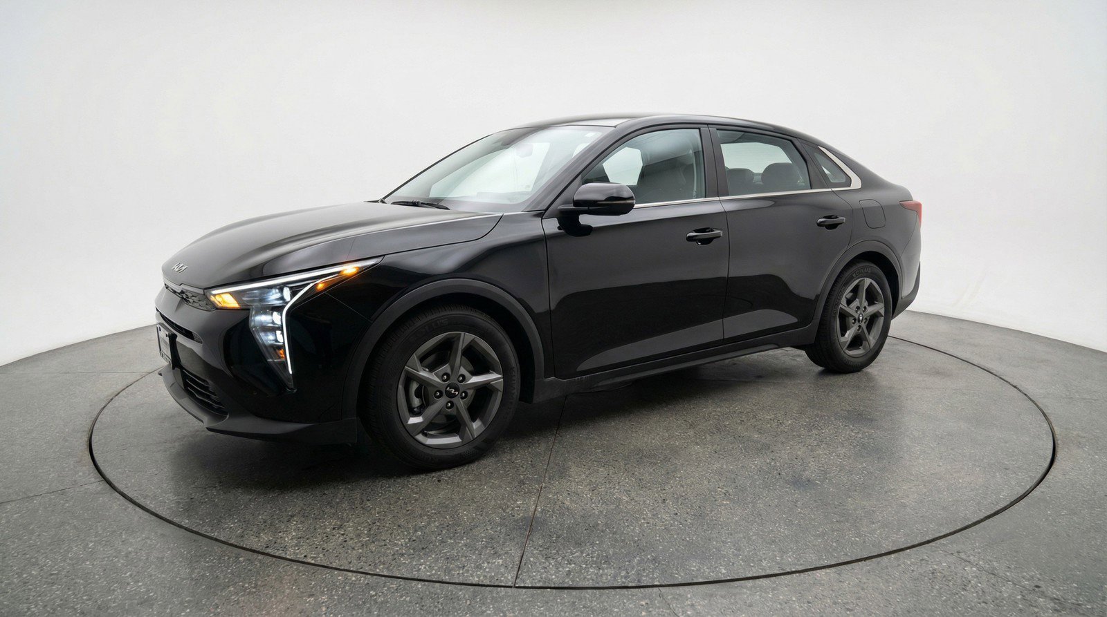 Used 2025 Kia K4 LXS image 3