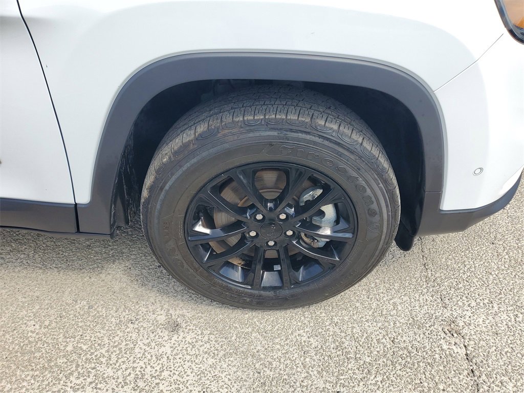 Used 2023 Jeep Cherokee Altitude Lux image 6