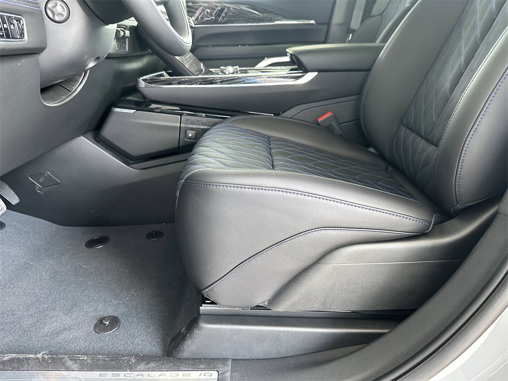 New 2026 Cadillac Escalade IQ Sport 1 image 11