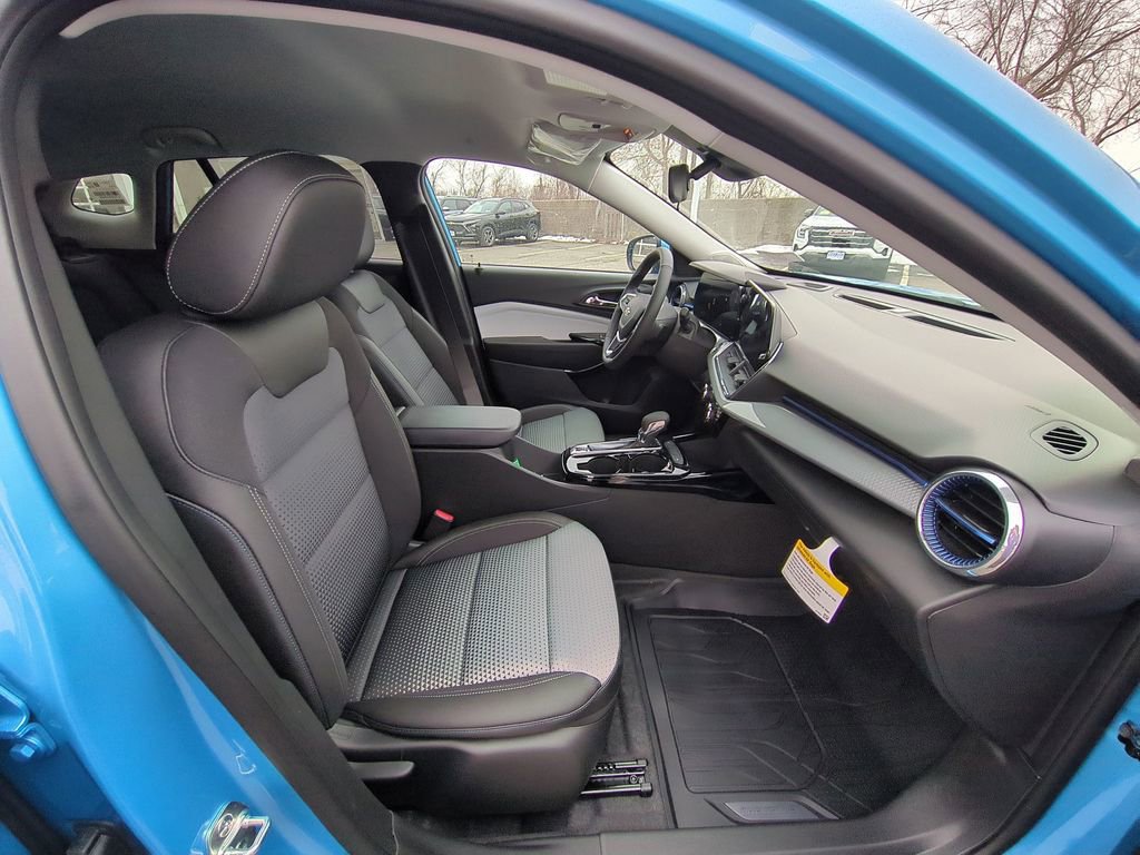 New 2026 Chevrolet Trax LT w/ Driver Confidence Package image 23