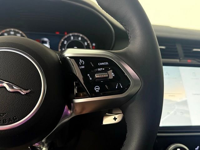Certified 2024 Jaguar E-PACE R-Dynamic SE image 22