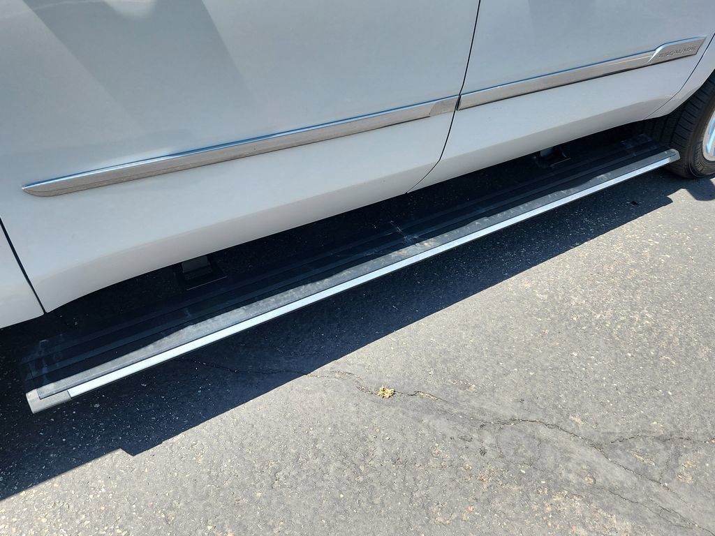 Used 2019 Cadillac Escalade ESV Platinum image 16