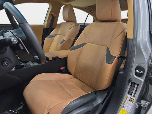 Used 2024 Lexus ES 300h w/ Technology Package FWD image 14