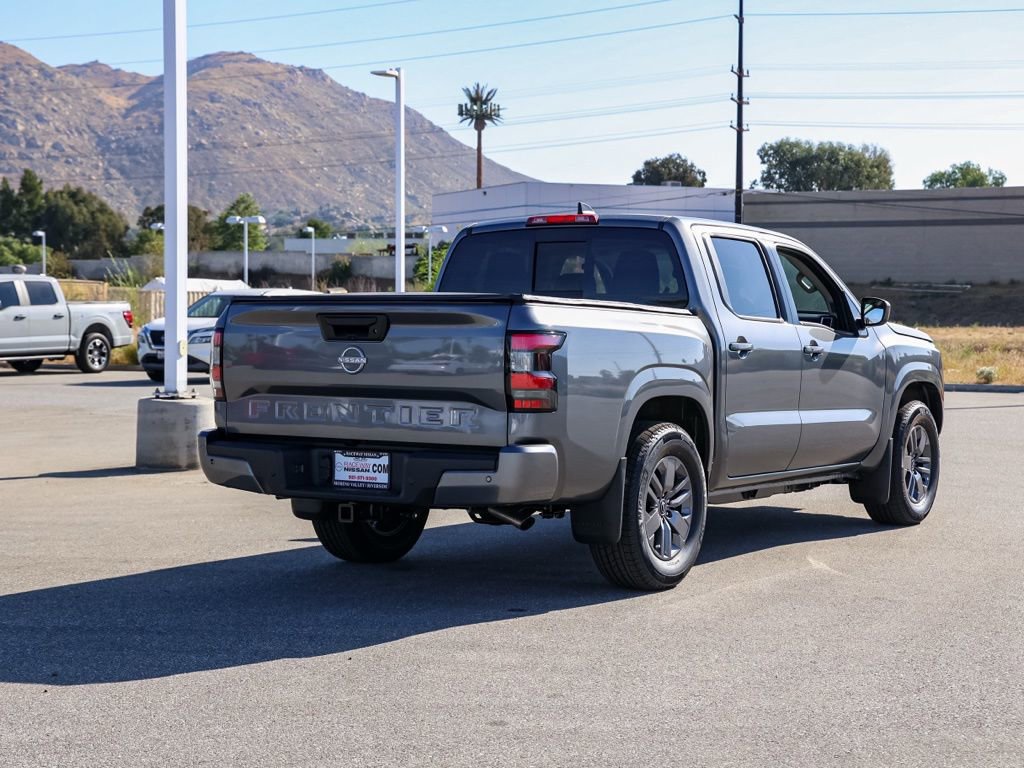 New 2026 Nissan Frontier SV image 4