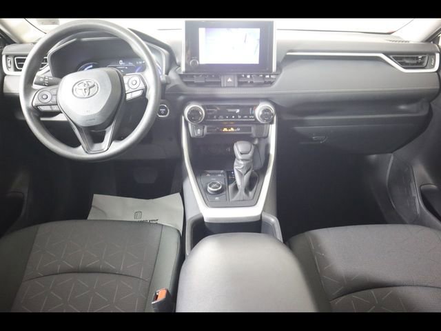 Used 2025 Toyota RAV4 XLE image 18