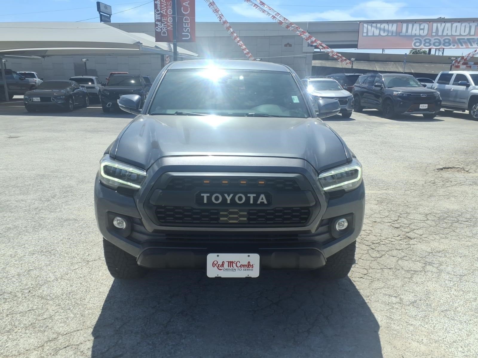 Used 2021 Toyota Tacoma TRD Off-Road AWD/4WD image 10