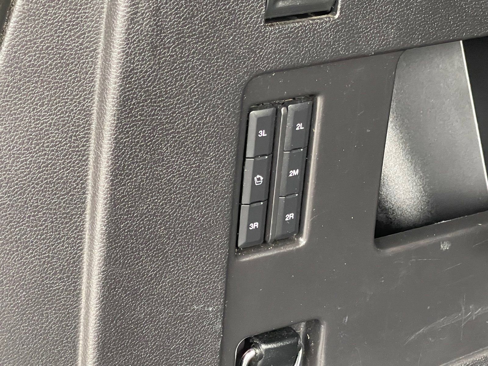 Used 2018 Ford Expedition Max Platinum AWD/4WD image 19