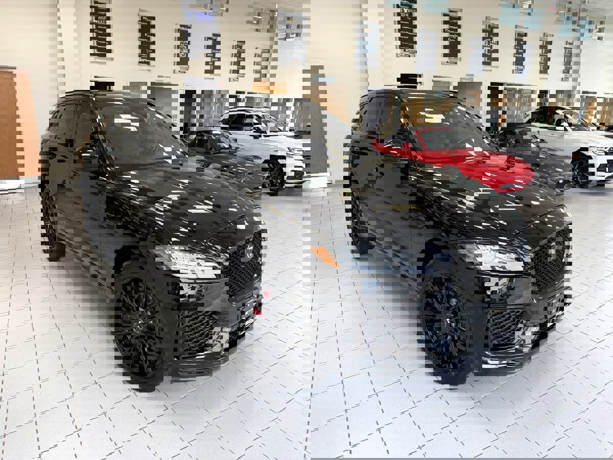 Used 2019 Jaguar F-PACE S image 7