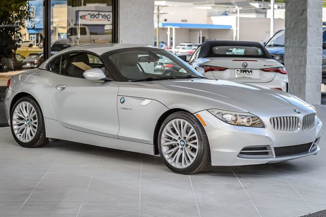 Used 2009 BMW Z4 sDrive35i image 4