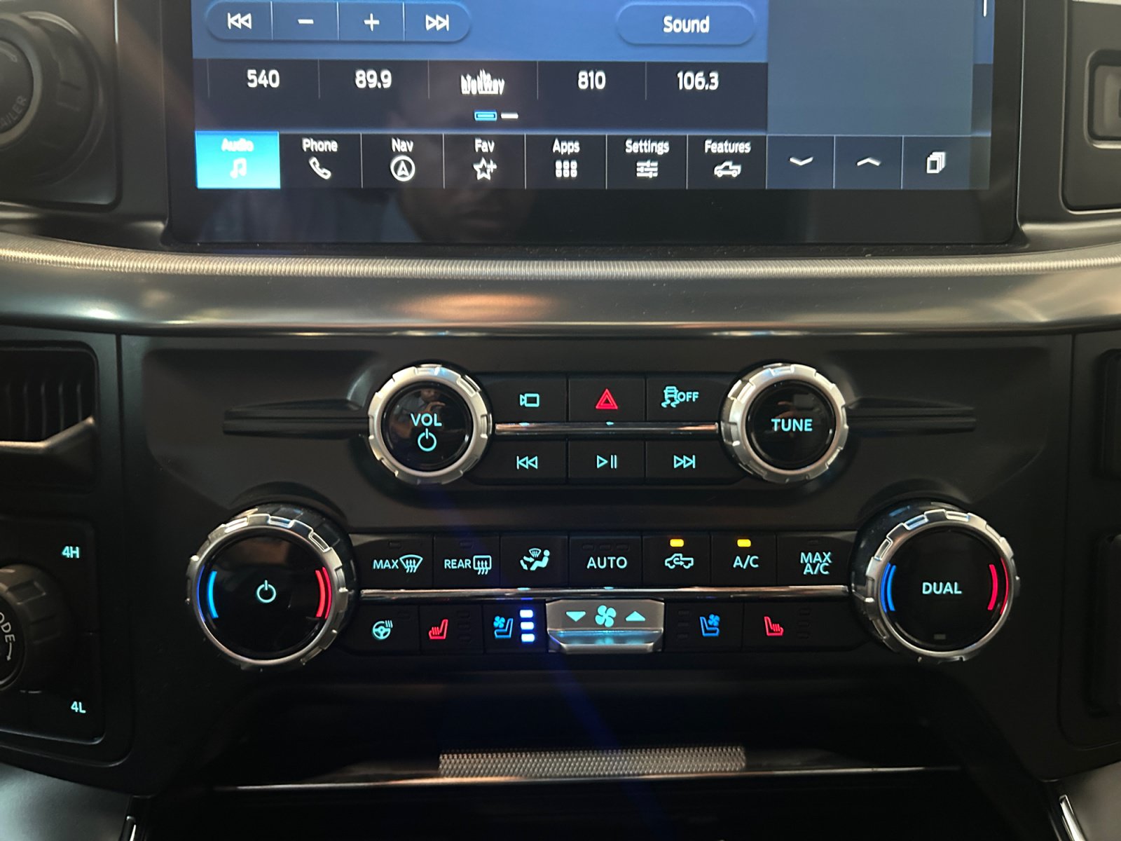 Used 2025 Ford F150 Lariat w/ Equipment Group 502A High AWD/4WD image 15
