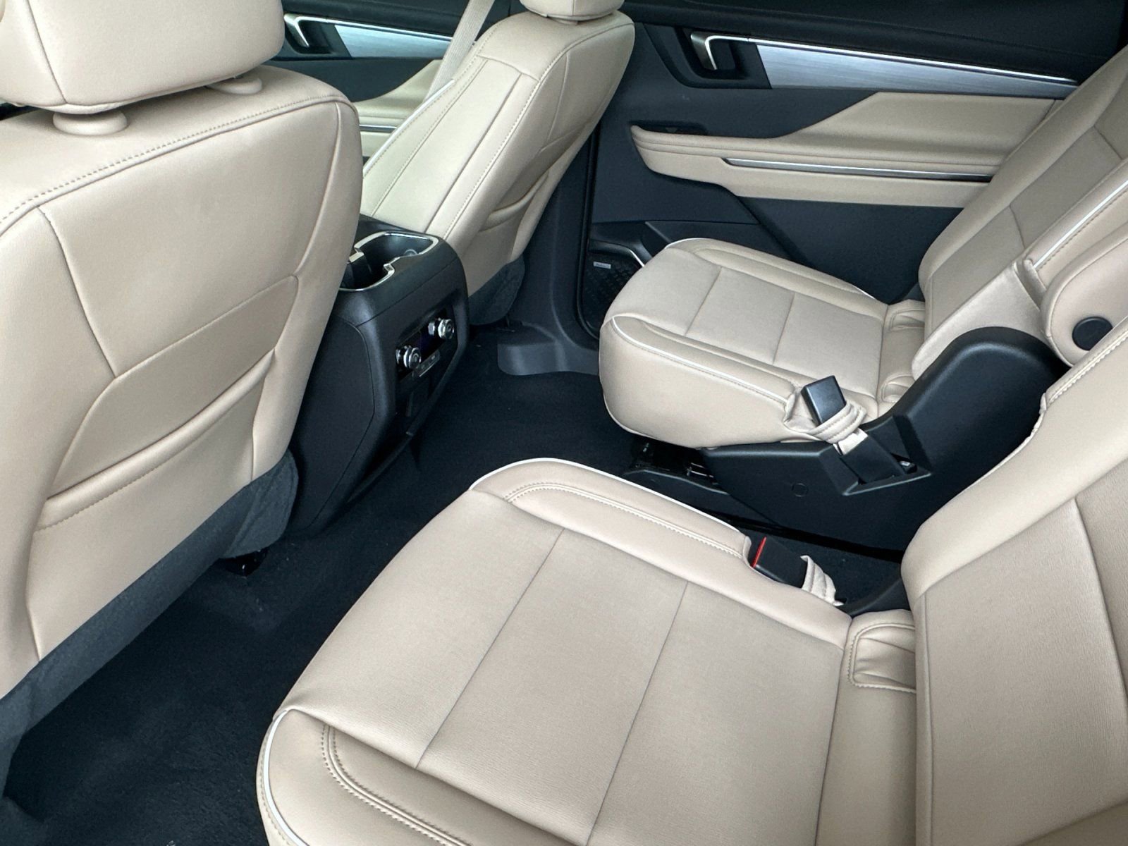 New 2026 Buick Enclave Preferred w/ Power Package FWD image 12