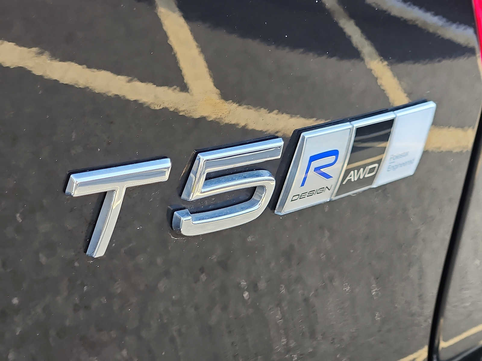 Used 2020 Volvo XC40 T5 R-Design w/ Protection Package Premier image 28