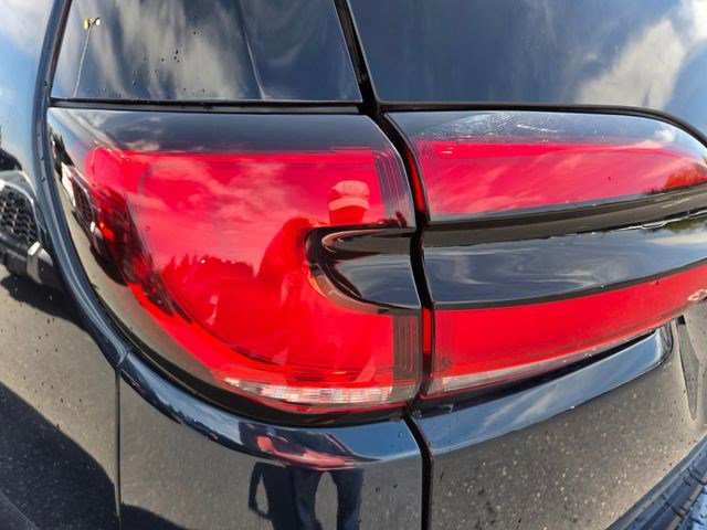 Used 2021 Chrysler Pacifica Limited w/ Premium & Safety Sphere Group image 14