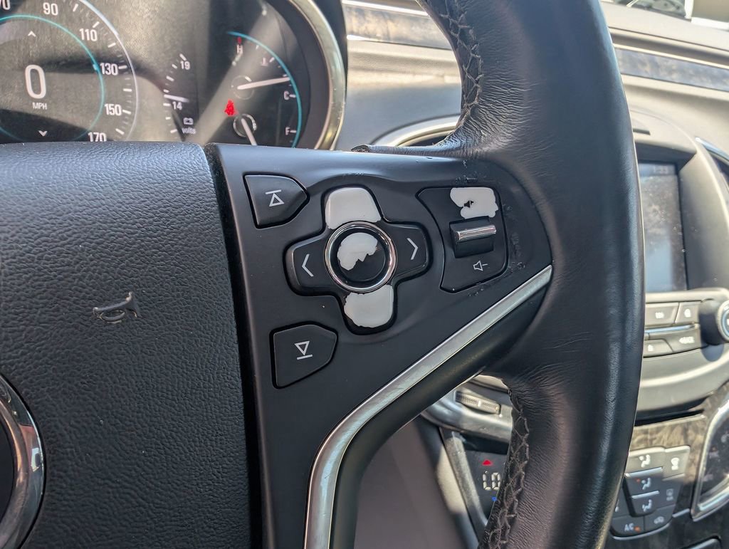 Used 2015 Buick LaCrosse Leather FWD image 18