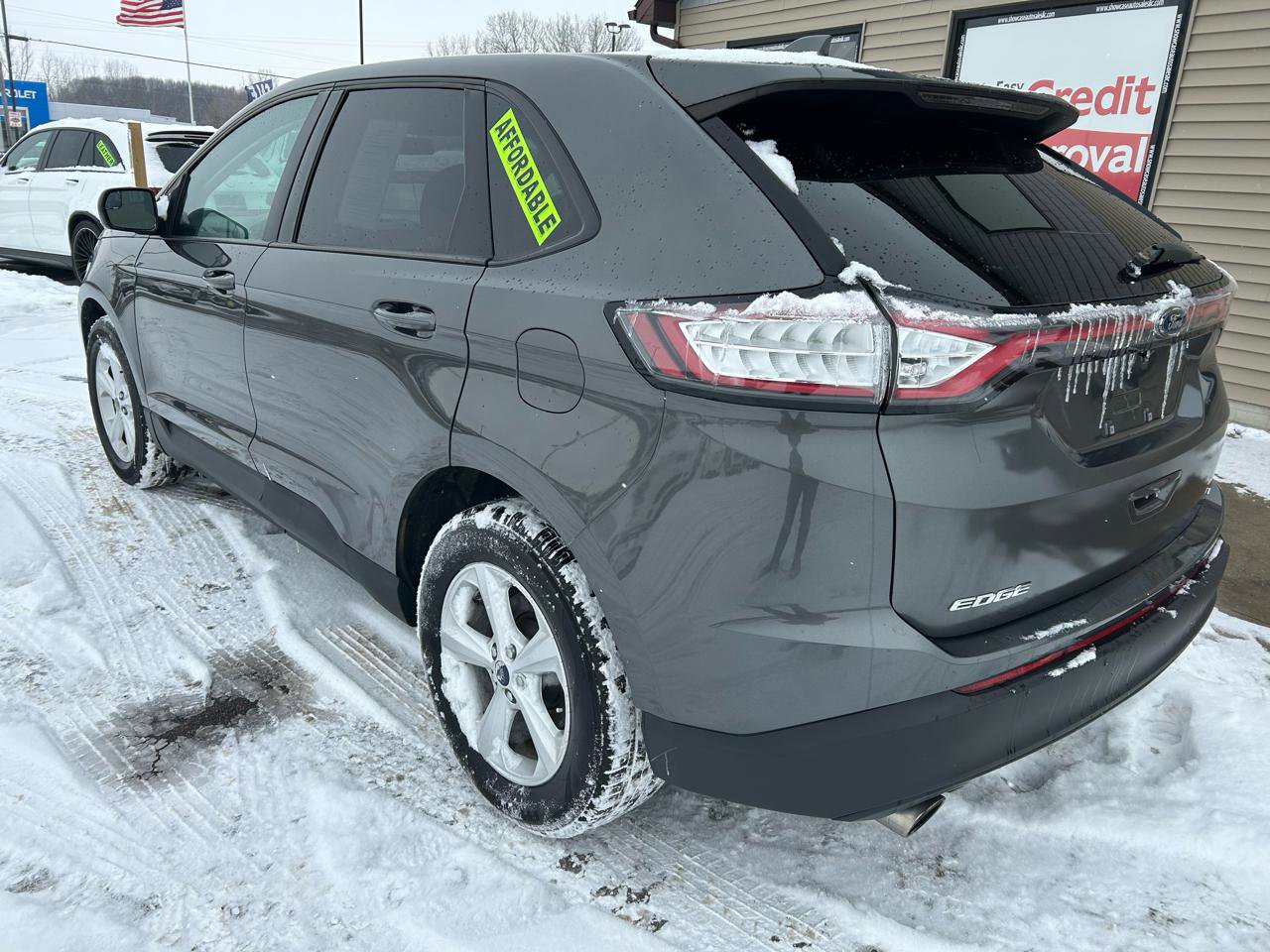 Used 2017 Ford Edge SE AWD/4WD image 7