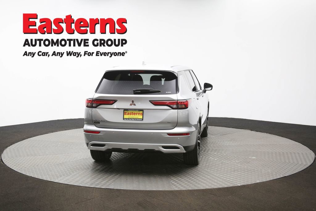 Used 2024 Mitsubishi Outlander SE image 37