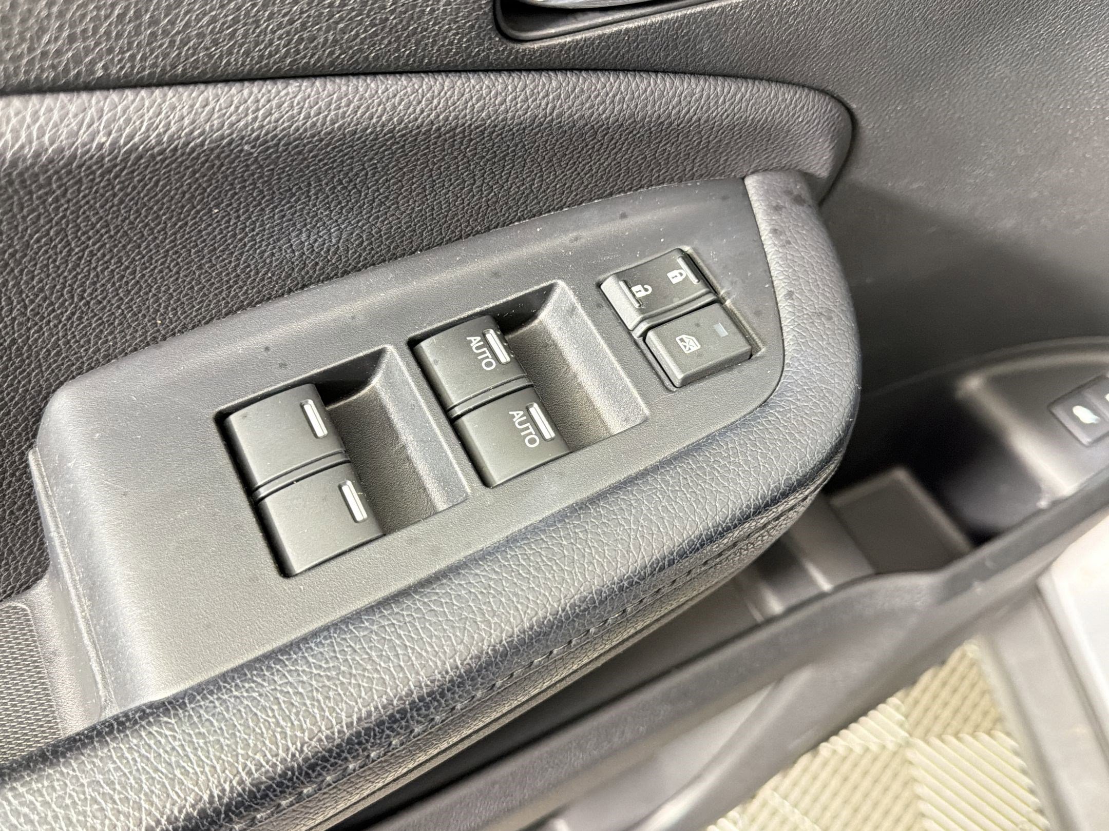 Used 2016 Honda Pilot Elite image 11