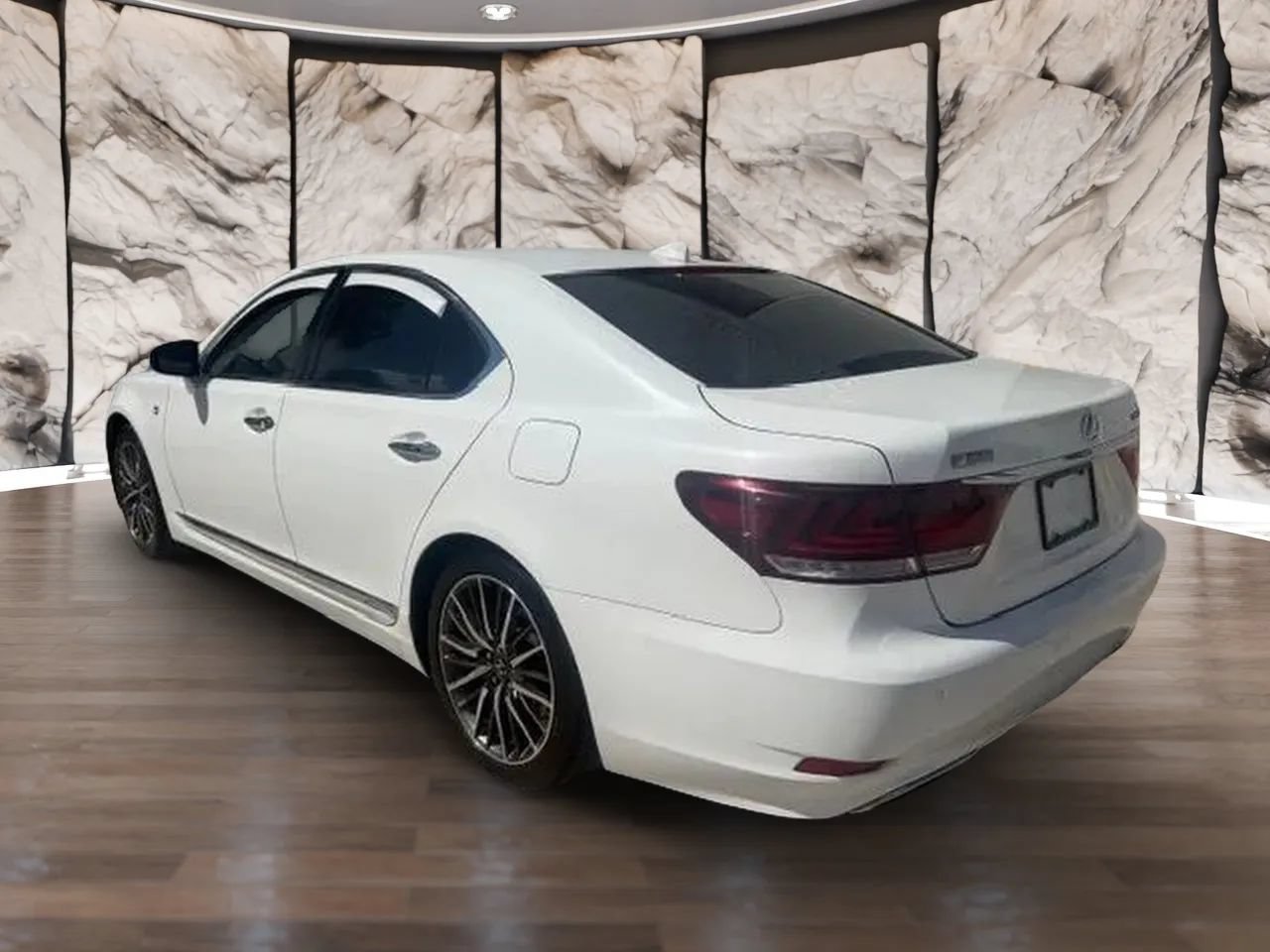 Used 2017 Lexus LS 460 F Sport w/ F Sport Package RWD image 3