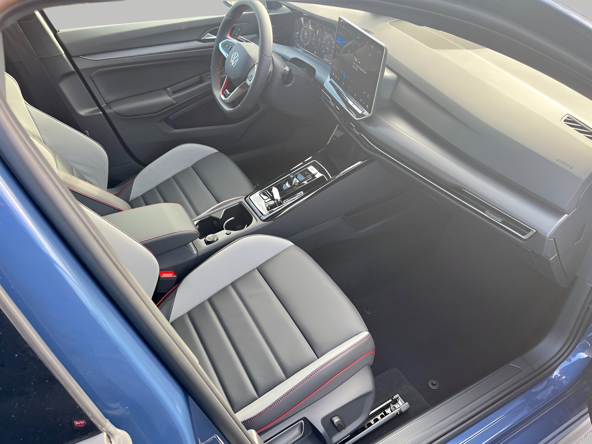 New 2025 Volkswagen GTI Autobahn image 10