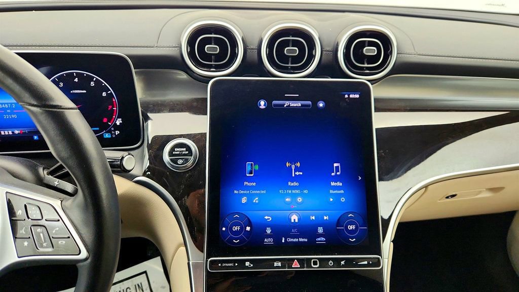 Used 2023 Mercedes-Benz GLC 300 4MATIC image 16