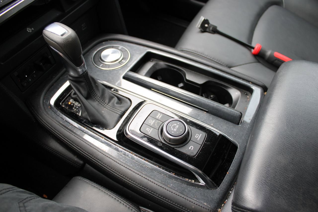 Used 2022 Nissan Armada SV w/ Cargo Package image 26