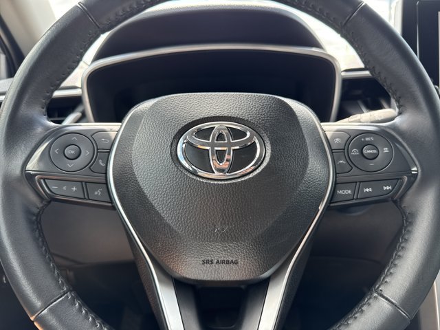 Used 2025 Toyota Corolla Cross XLE FWD image 20