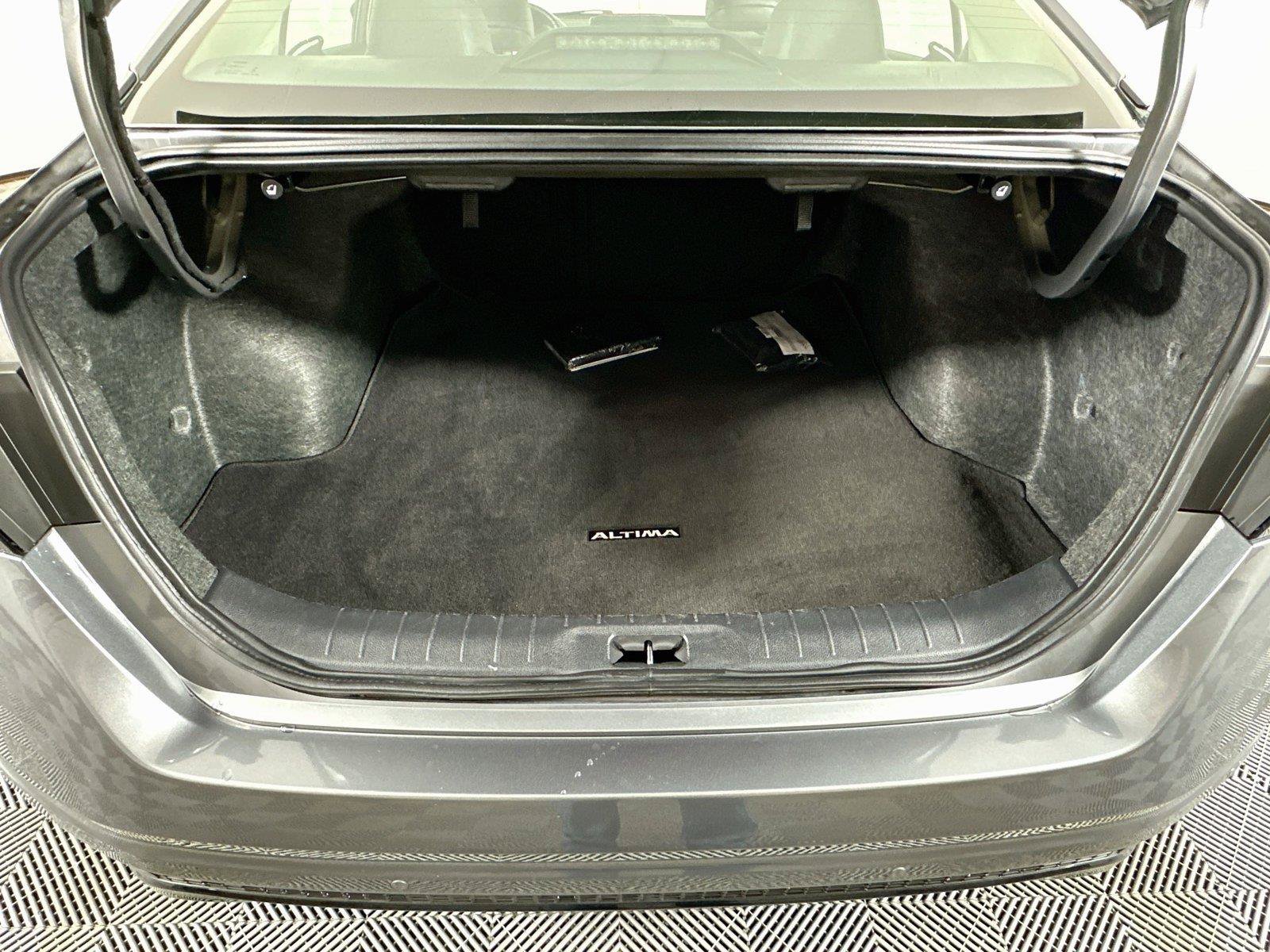 Used 2025 Nissan Altima 2.5 SR FWD image 24