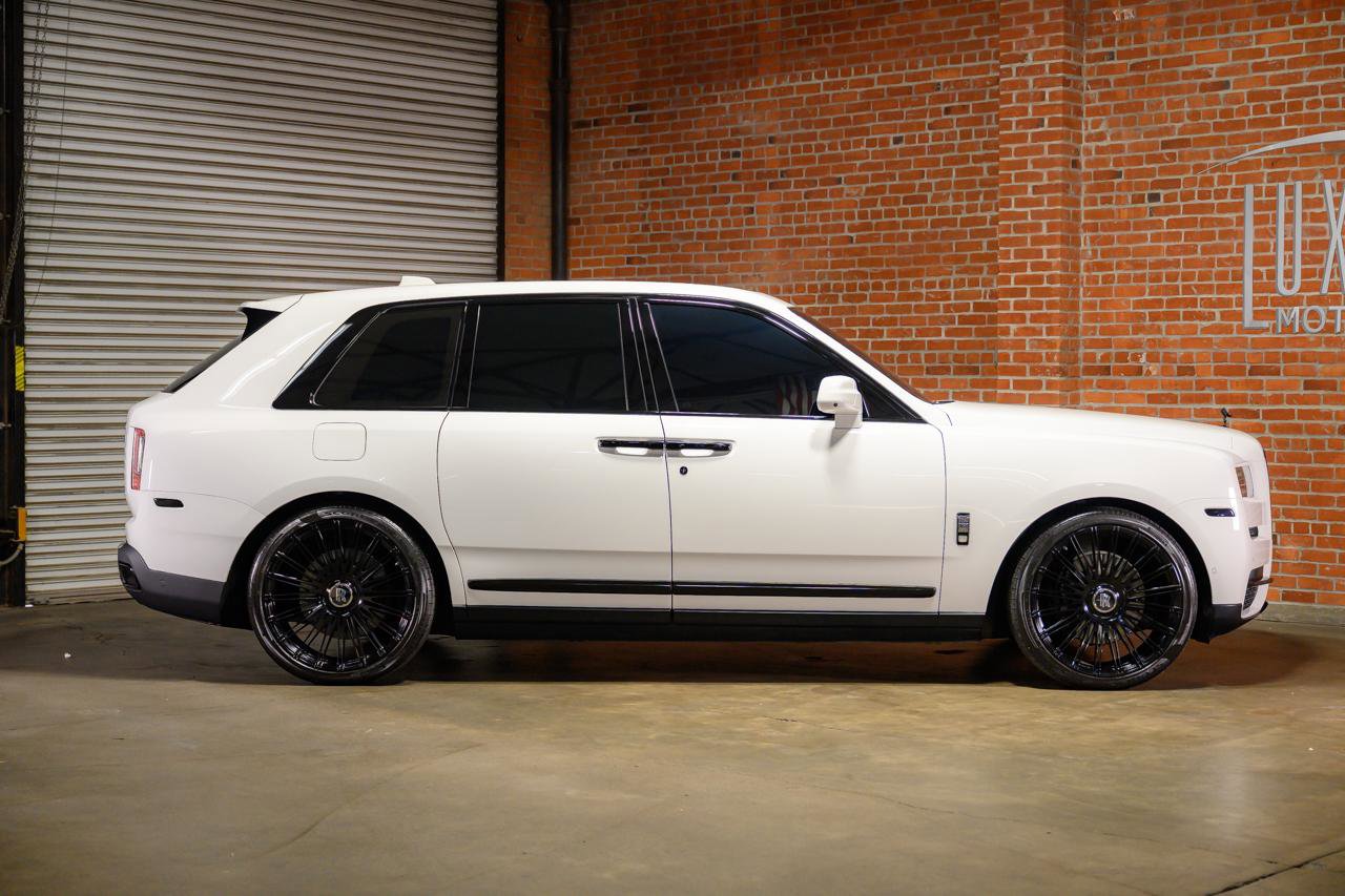 Used 2019 Rolls-Royce Cullinan image 7