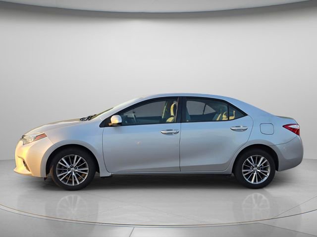 Used 2015 Toyota Corolla LE w/ Driver Convenience Package FWD image 3