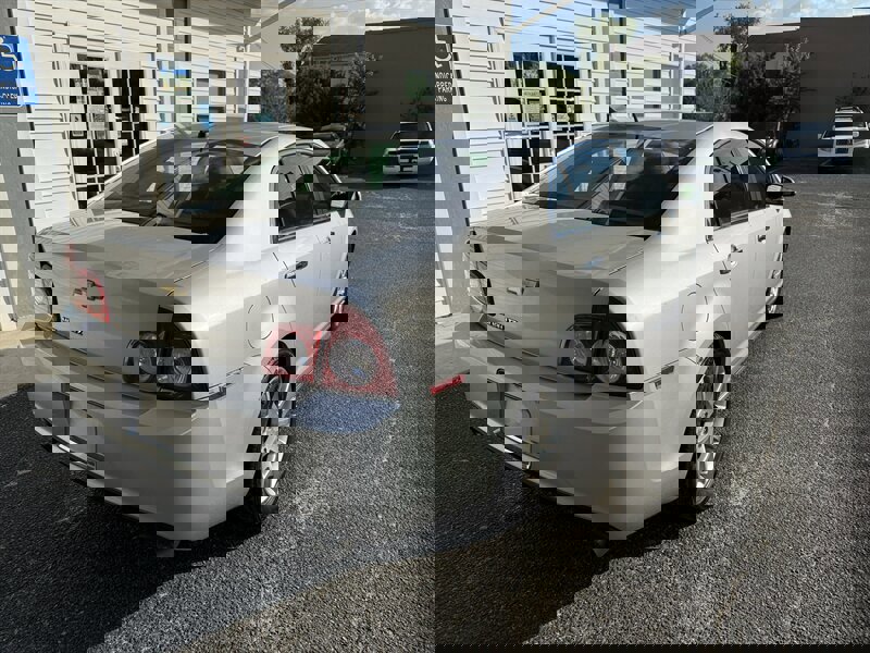 Used 2010 Chevrolet Malibu LTZ w/ HFV6 Engine Package image 7